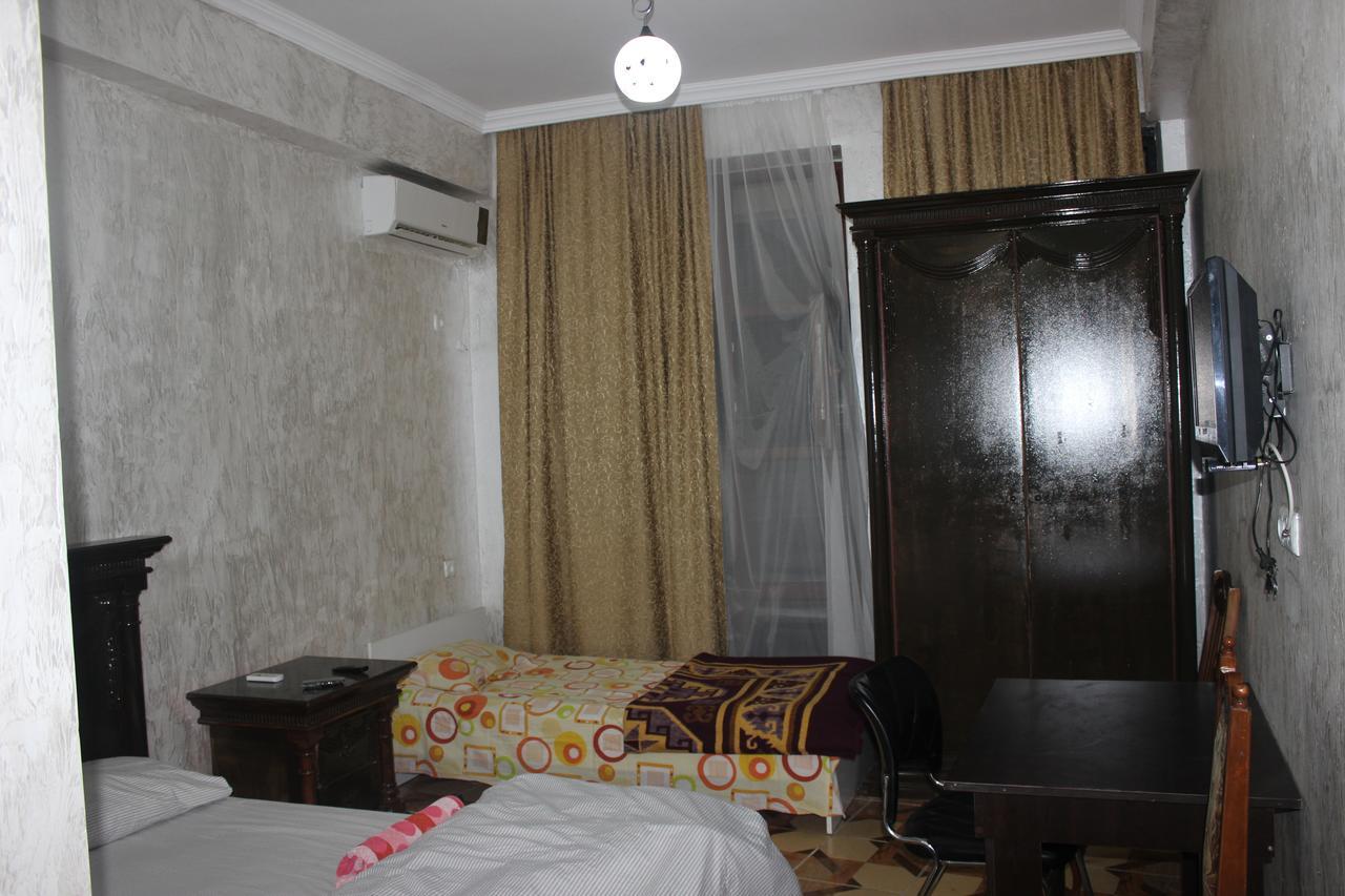 Hotel Belfast Batumi Exterior photo